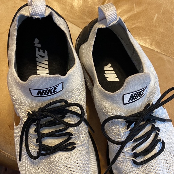 Nike Mariah shoes - Picture 8 of 9